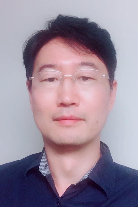 Dr. Woo-Yang Kim